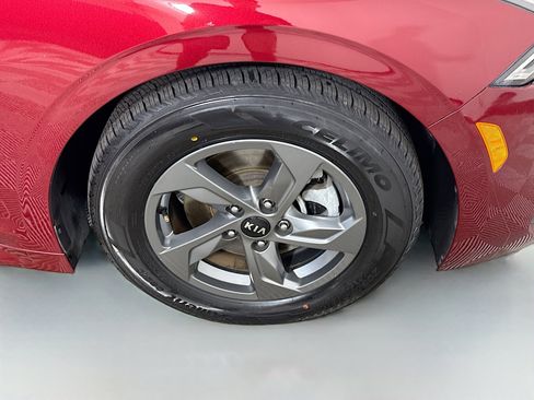 Used 2021 Kia K5 LX image 31