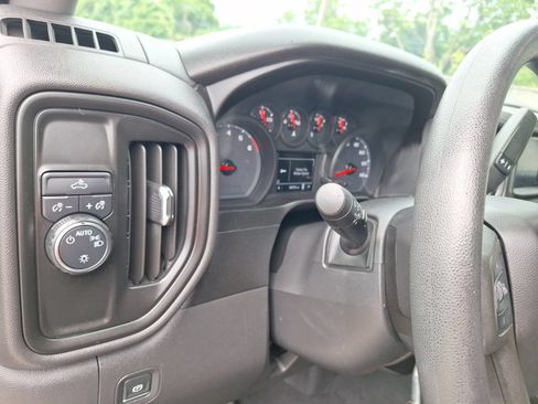 Used 2020 Chevrolet Silverado 1500 Custom w/ Infotainment Package RWD image 19