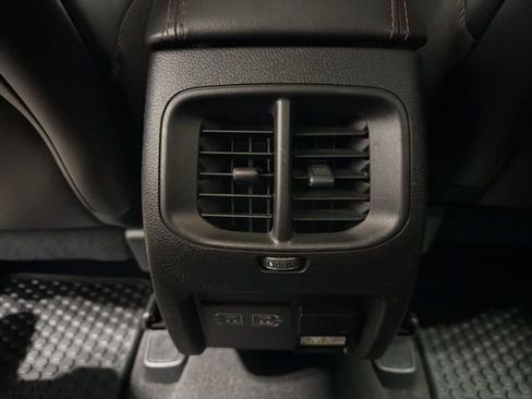 Used 2021 Jeep Cherokee Trailhawk w/ Sun, Sound & Nav Group image 37