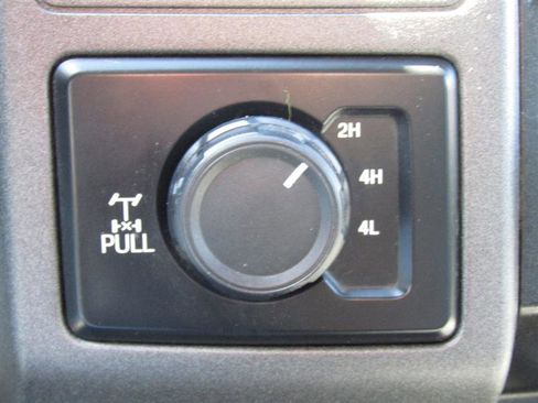 Used 2017 Ford F250 XL w/ Power Equipment Group image 17