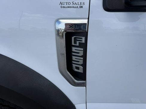 Used 2019 Ford F550 4x4 Regular Cab Super Duty image 16