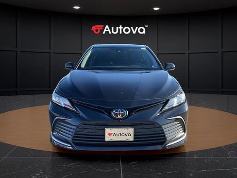 Used 2023 Toyota Camry LE image 8