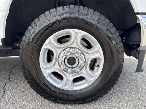 Used 2024 Ford F250 XLT AWD/4WD image 47