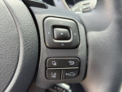 Used 2025 Lexus IS 350 F Sport RWD image 27