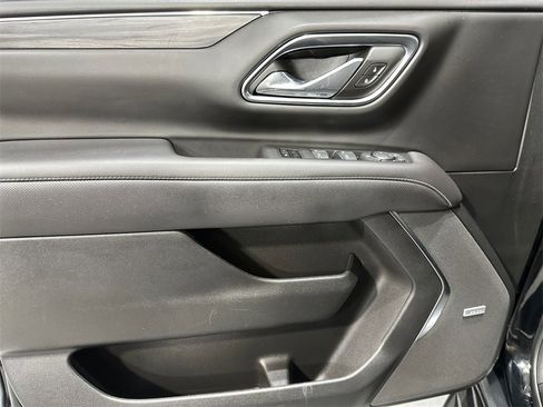 Used 2024 GMC Yukon SLT image 17