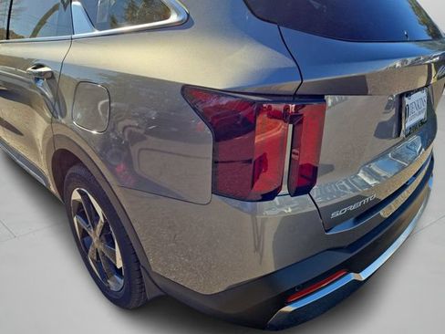 Used 2026 Kia Sorento EX w/ EX Premium Package FWD image 41