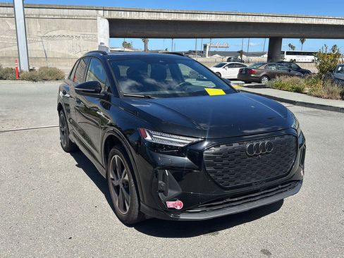 Used 2023 Audi Q4 e-tron Prestige w/ Black Optic Package AWD/4WD image 4