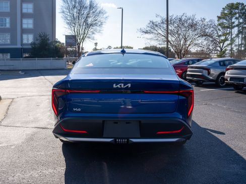 New 2025 Kia K4 LXS FWD image 9