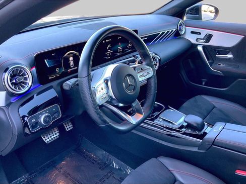 Used 2022 Mercedes-Benz CLA 35 AMG 4MATIC image 18