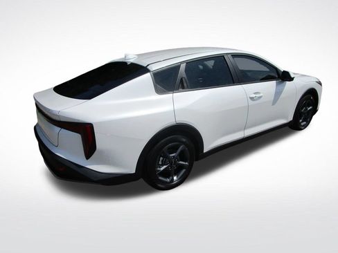 Used 2025 Kia K4 FWD image 8