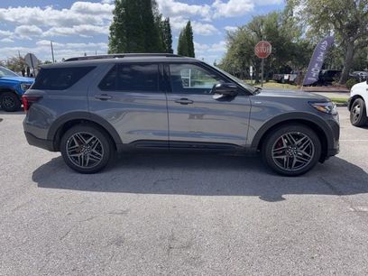 Used 2026 Ford Explorer ST-Line w/ ST-Line Street Pack