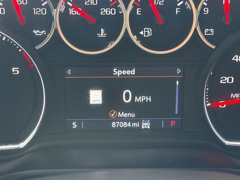 Used 2022 Chevrolet Silverado 2500 LTZ w/ LTZ Convenience Package image 11