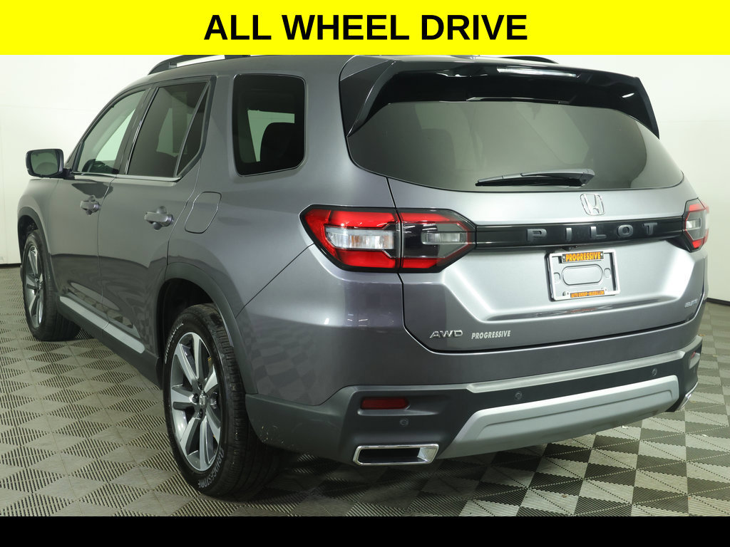 Used 2025 Honda Pilot Elite image 5