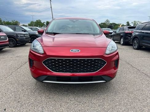 Certified 2020 Ford Escape SE AWD/4WD image 2