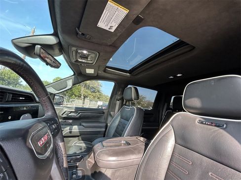 Used 2022 GMC Sierra 1500 AT4X image 12