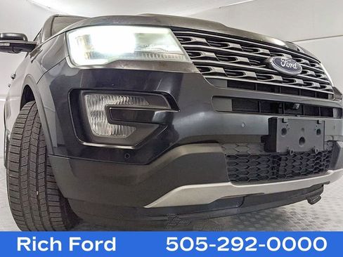 Used 2016 Ford Explorer Limited image 23