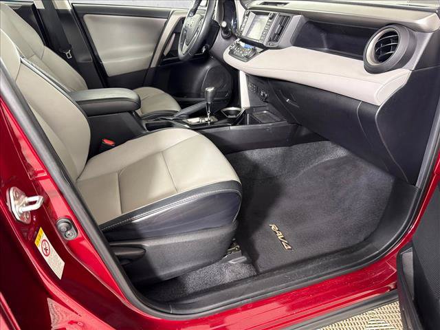 Used 2018 Toyota RAV4 Limited FWD image 14