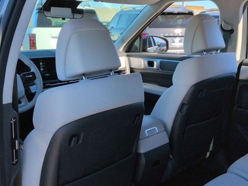 New 2026 Hyundai Santa Fe SE FWD image 19