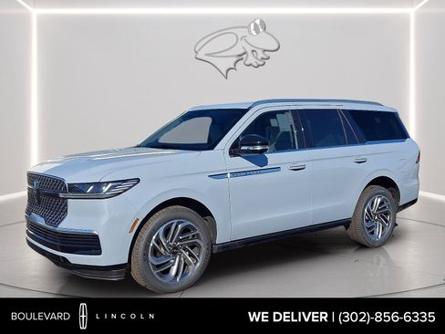 New 2025 Lincoln Navigator Reserve AWD/4WD image 1
