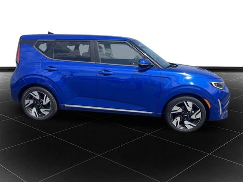 Used 2023 Kia Soul GT-Line w/ GT-Line Technology Package FWD image 6