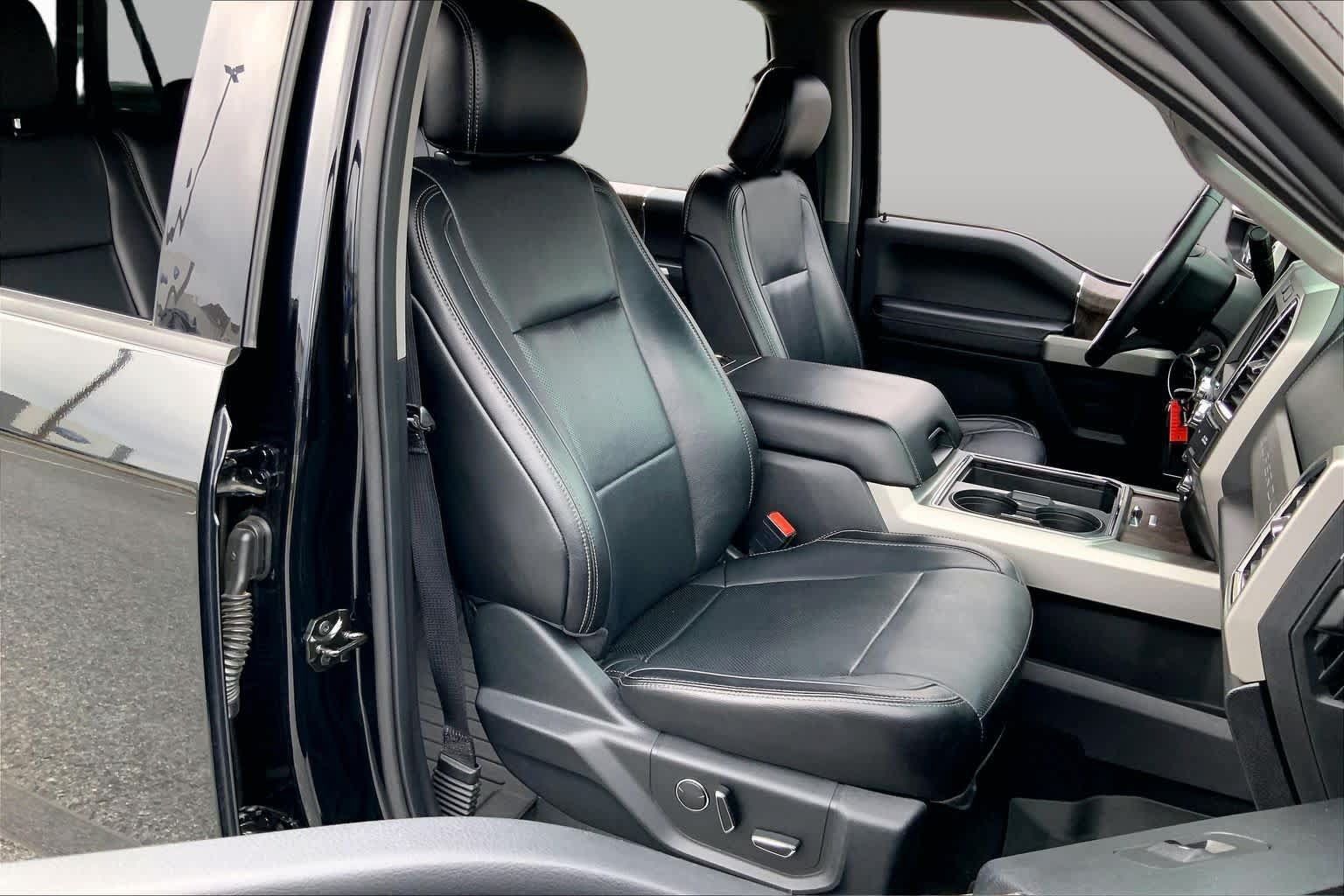 Used 2018 Ford F250 Lariat w/ Chrome Package AWD/4WD image 9