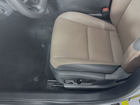 Used 2023 Lexus ES 350 350 w/ Premium Package image 18