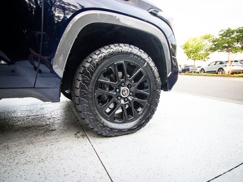 Used 2023 Toyota Tundra Limited w/ Power Package AWD/4WD image 13