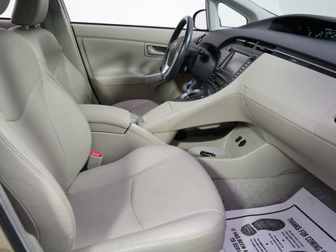 Used 2010 Toyota Prius Five FWD image 16