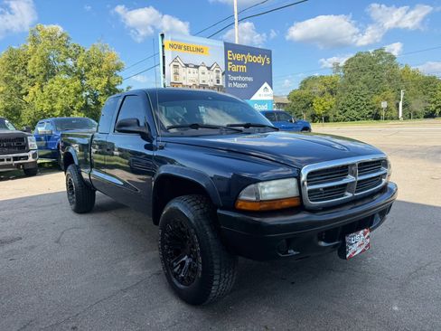 Used 2004 Dodge Dakota 4x4 Club Cab w/ Tire & Handling Group image 4