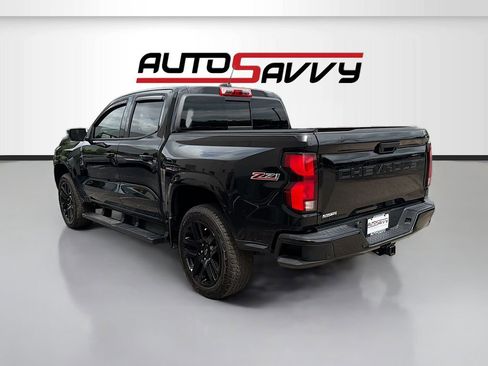 Used 2025 Chevrolet Colorado Z71 w/ Technology Package AWD/4WD image 5