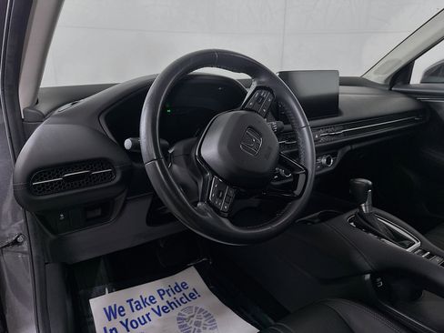 Used 2023 Honda HR-V EX-L image 9