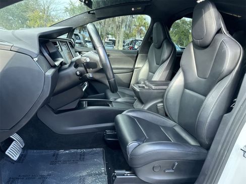 Used 2018 Tesla Model X P100D image 13