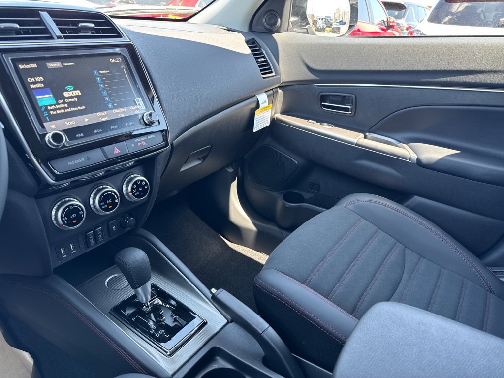New 2027 Mitsubishi Outlander Sport SE FWD image 10
