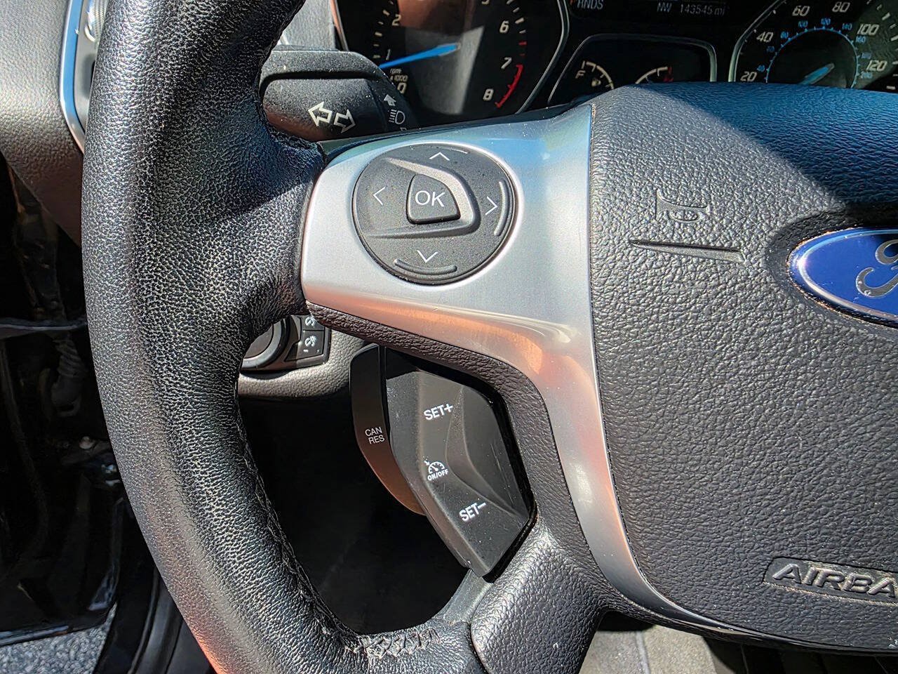 Used 2013 Ford Escape Titanium w/ Parking Technology Pkg AWD/4WD image 20