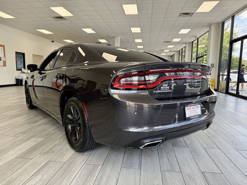 Used 2021 Dodge Charger SXT w/ Leather Interior Group image 7