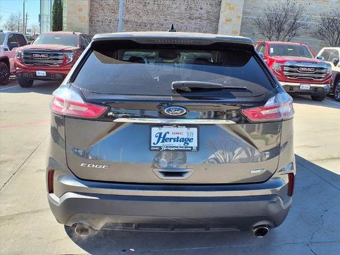 Used 2019 Ford Edge SE image 23