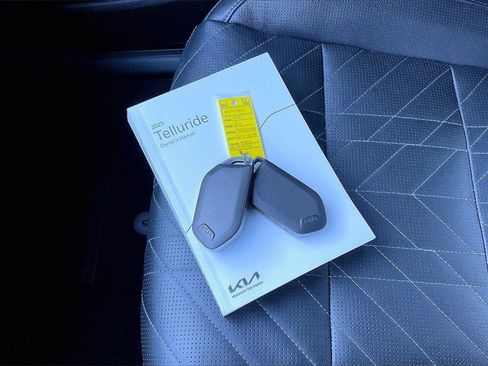 Used 2023 Kia Telluride SX X-Line image 11