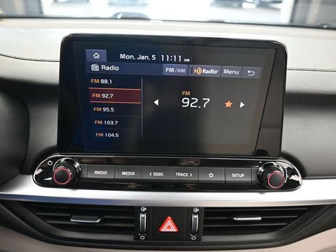 Used 2022 Kia Forte LXS w/ LXS Technology Package image 21