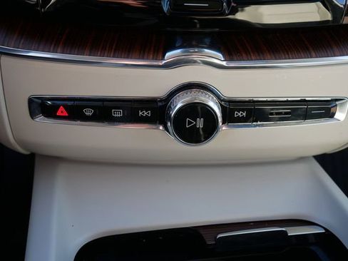 Used 2019 Volvo XC60 T5 Inscription w/ Protection Package Premier image 27