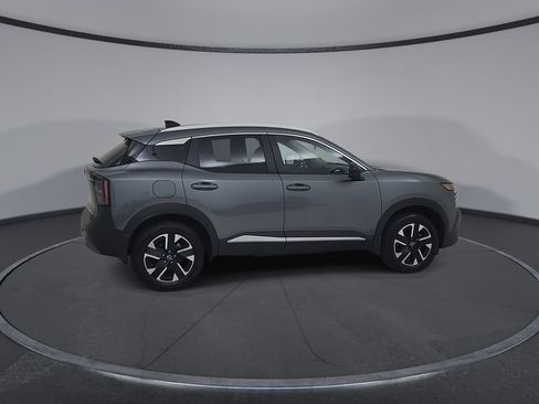 Used 2026 Nissan Kicks SV w/ SV Premium Package AWD/4WD image 18