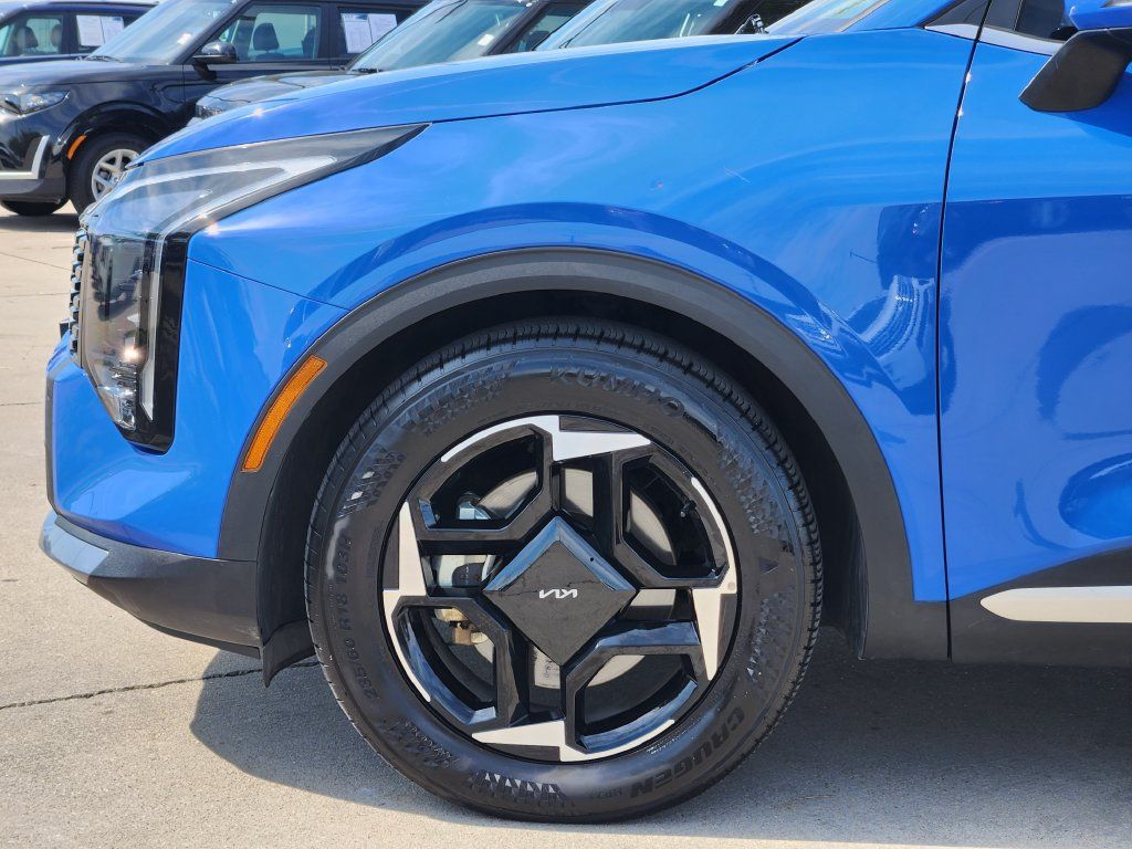 Certified 2026 Kia Sportage EX w/ EX Panorama Roof Package FWD image 14