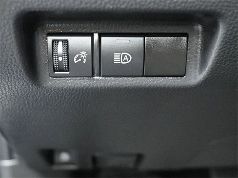 Certified 2025 Toyota RAV4 XLE image 21