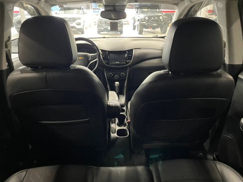 Used 2017 Chevrolet Trax LT w/ LT Convenience Package FWD image 22