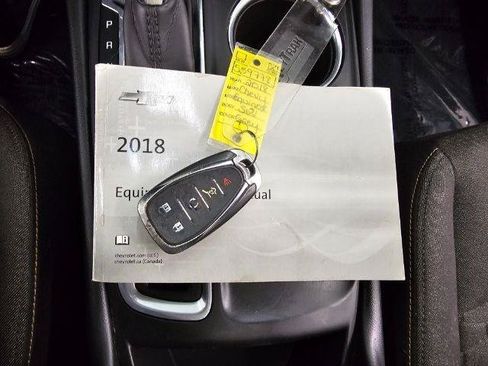 Used 2018 Chevrolet Equinox LT w/ Sun & Infotainment Package AWD/4WD image 21