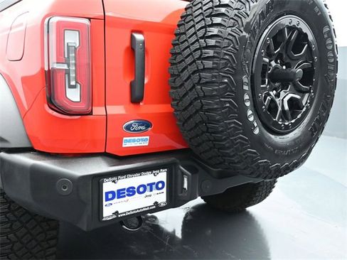 Used 2022 Ford Bronco Wildtrak image 22