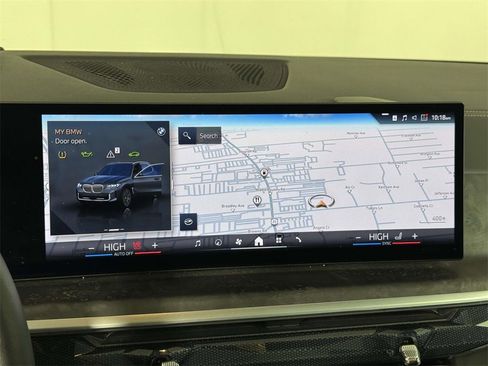 Used 2024 BMW X5 xDrive40i w/ Premium Package image 27