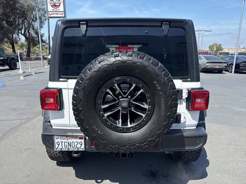 Used 2024 Jeep Wrangler Unlimited Sport AWD/4WD image 6