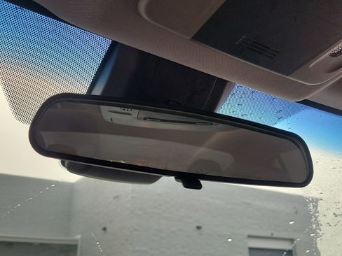 Used 2018 Toyota Camry LE image 26