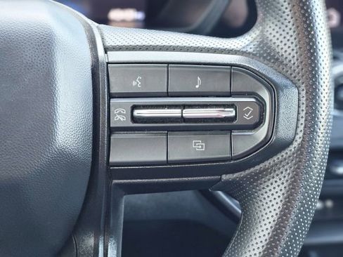 Used 2024 Chevrolet Colorado W/T image 18