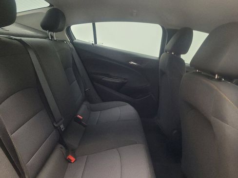 Used 2018 Chevrolet Cruze LS image 19